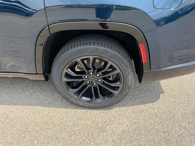 2026 Jeep Grand Wagoneer Summit Obsidian:26-175