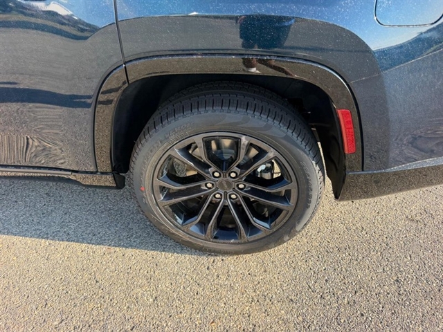 2026 Jeep Grand Wagoneer Summit Reserve:26-239
