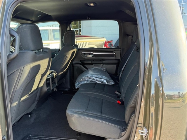 2027 RAM 1500 Big Horn:27-020