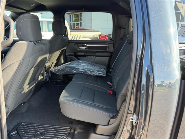 2027 RAM 1500 Big Horn:27-027