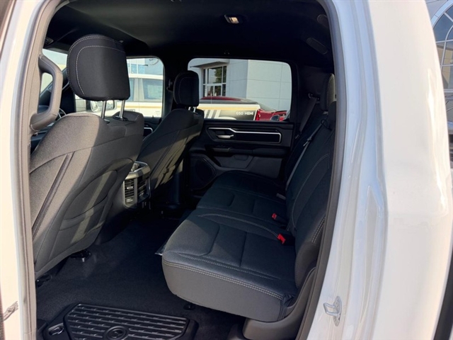 2027 RAM 1500 Big Horn:27-028
