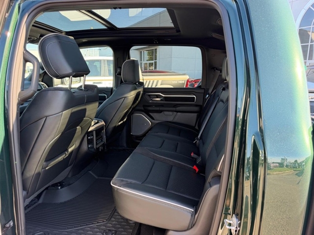 2027 RAM 1500 Laramie:27-007