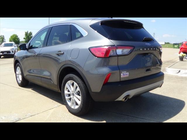 2022 Ford Escape Hybrid SE