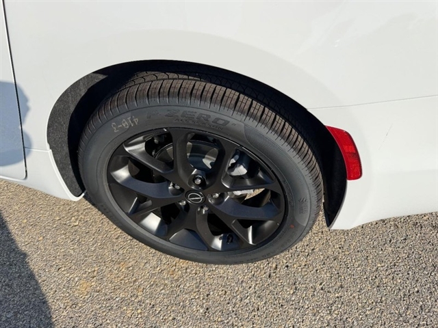 2026 Chrysler Pacifica Select:26-020