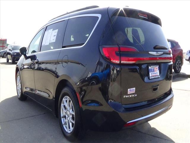 2024 Chrysler Voyager LX:C6451