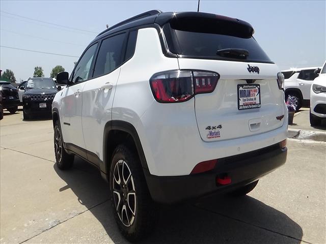 2025 Jeep Compass Trailhawk:C7026