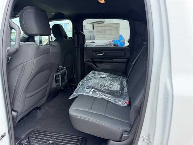 2026 RAM 1500 Express:26-213