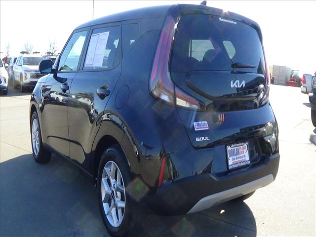 2024 Kia Soul LX:C6812