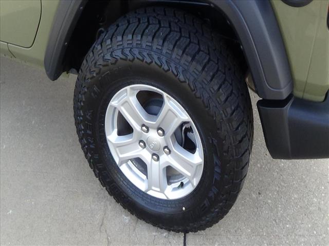 2025 Jeep Wrangler Sport:C6872