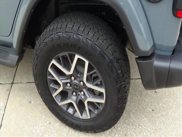 2024 Jeep Wrangler Sahara:C6909