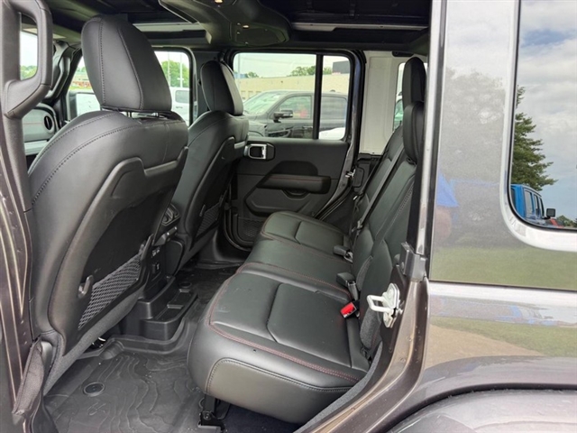 2026 Jeep Wrangler Rubicon:26-208