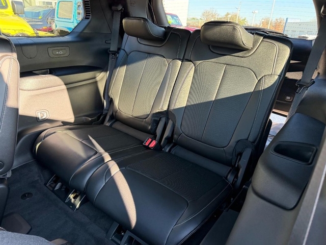 2025 Jeep Grand Cherokee L Limited:25-241