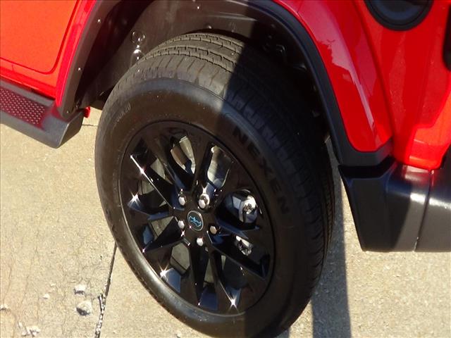 2025 Jeep Wrangler Sahara 4xe:C6974