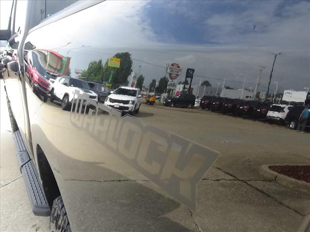 2025 RAM 1500 Warlock:C7033