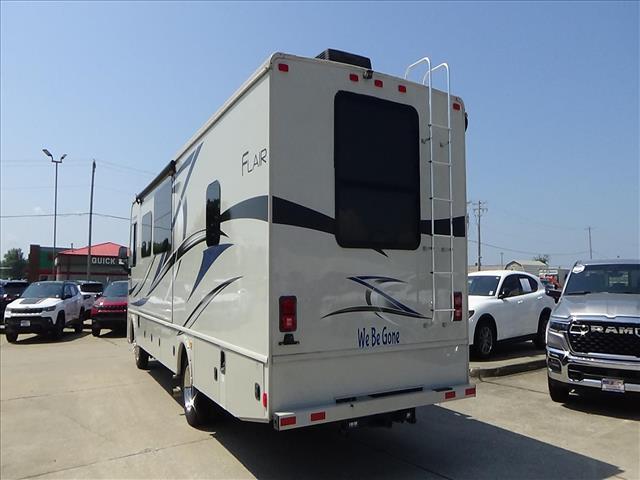 2016 Ford F-350 Super Duty Fleetwood Flair:C6758
