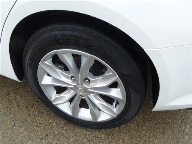 2024 Chevrolet Malibu LT:C6742