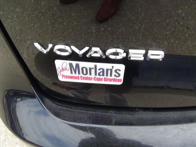 2024 Chrysler Voyager LX