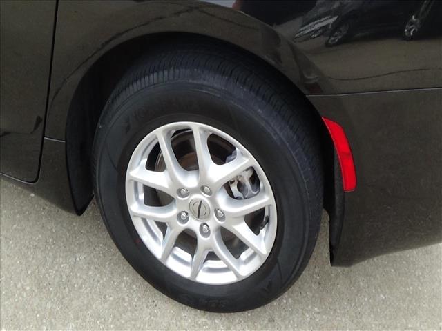 2023 Chrysler Voyager LX:C6861