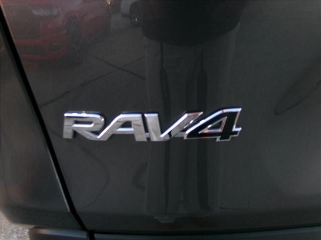 2025 Toyota RAV4 LE:C6721