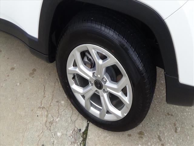 2025 Jeep Compass Latitude:C6850