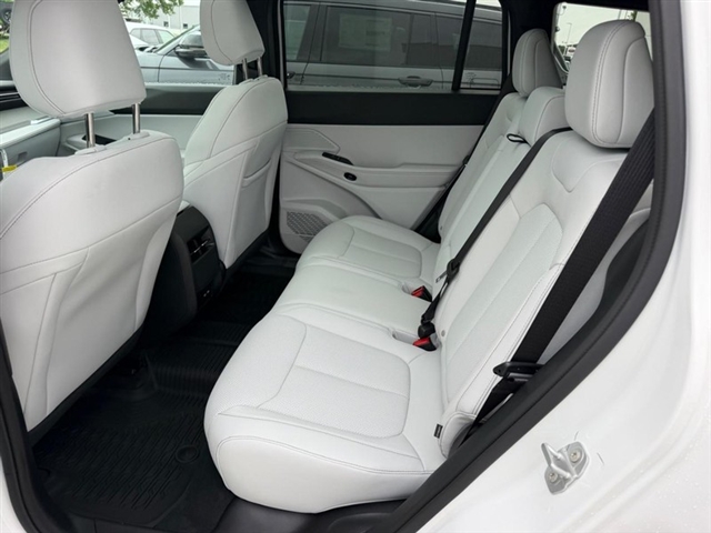 2026 Jeep Cherokee Limited:26-197