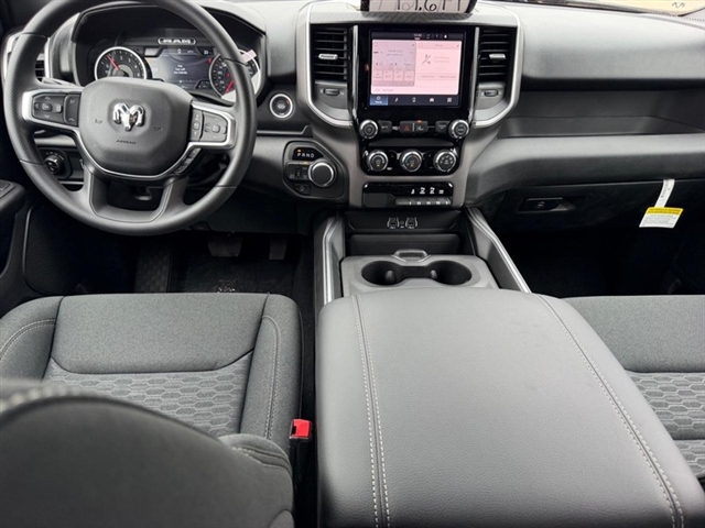 2026 RAM 1500 Express:26-237