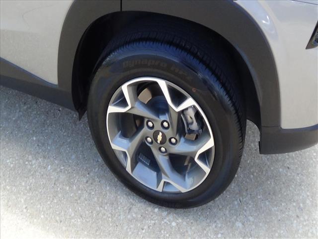 2025 Chevrolet Trax LT:C7024