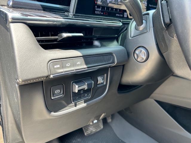 2022 Cadillac Escalade ESV Sport