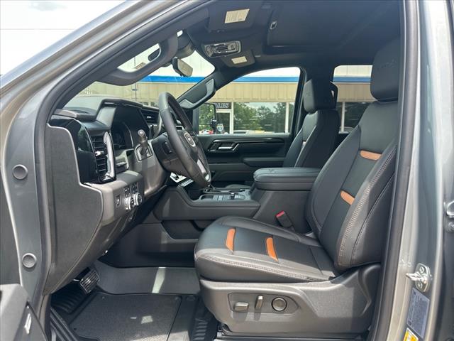 2025 GMC Sierra 2500HD AT4