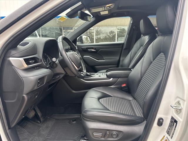 2022 Toyota Highlander XSE