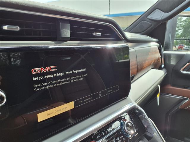 2025 GMC Sierra 3500HD Denali Ultimate