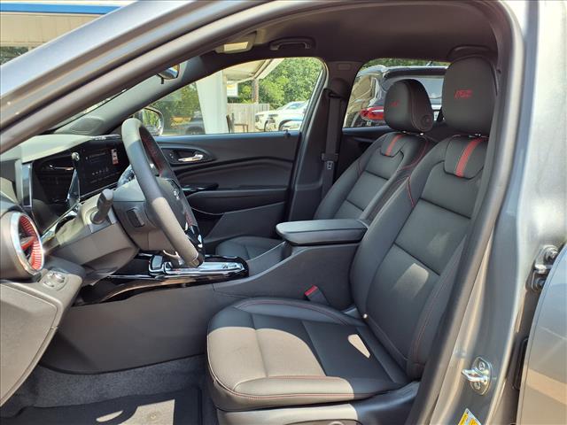 2025 Chevrolet Trax RS