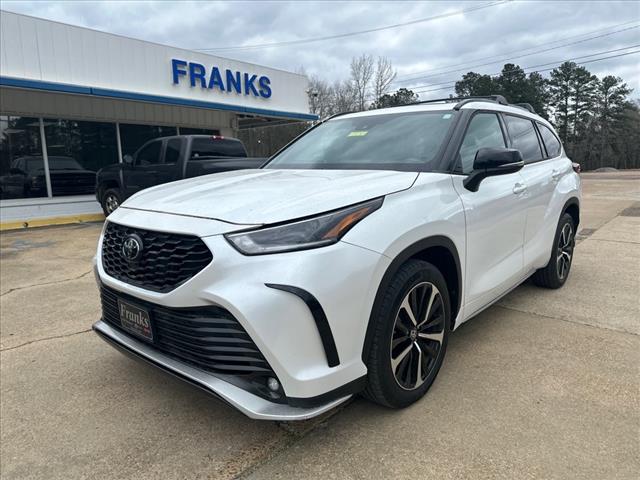 2022 Toyota Highlander XSE