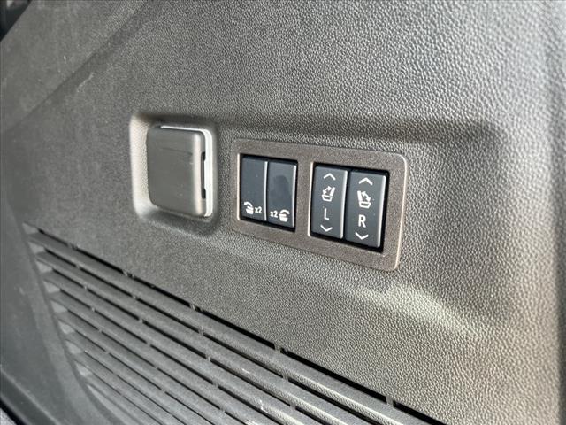 2024 GMC Yukon XL AT4
