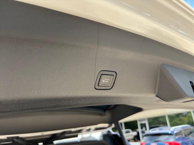 2024 GMC Yukon XL AT4