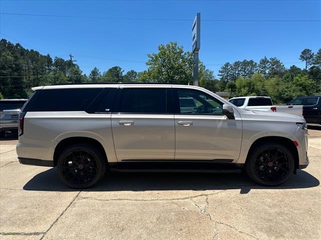 2022 Cadillac Escalade ESV Sport
