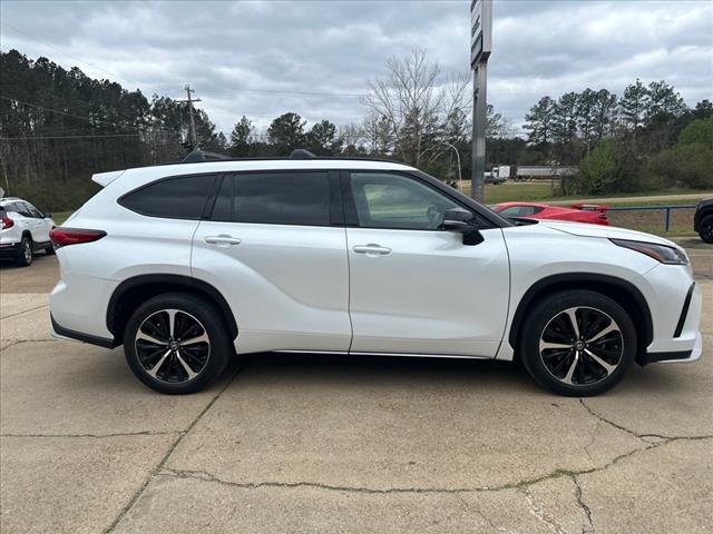 2022 Toyota Highlander XSE