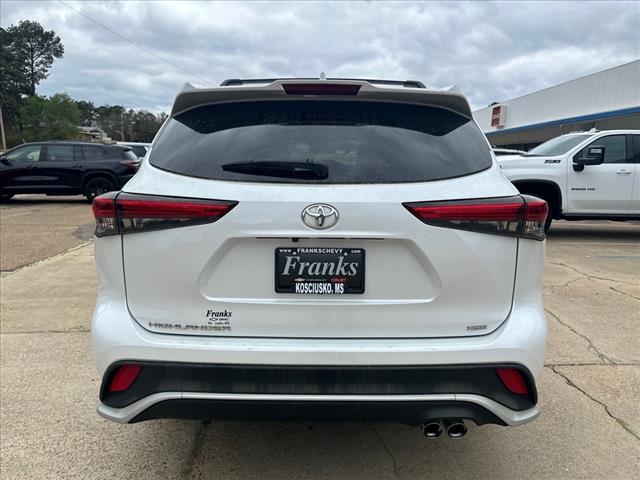 2022 Toyota Highlander XSE