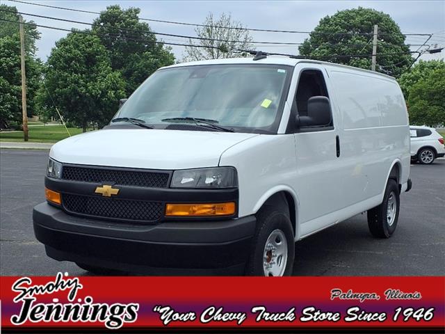 2025 Chevrolet Express WT