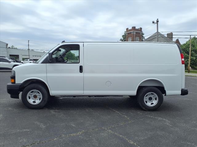 2025 Chevrolet Express WT