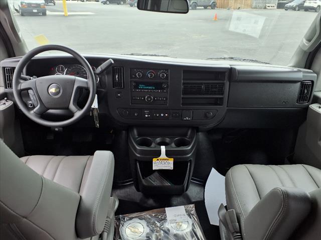 2025 Chevrolet Express WT