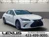 2025 Lexus ES 300h