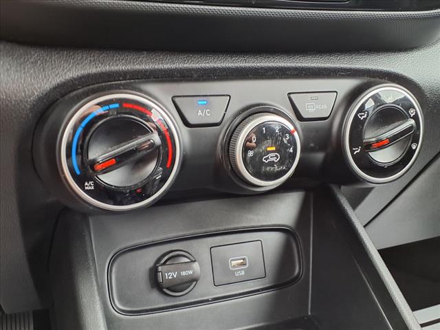 2020 Hyundai VENUE SE
