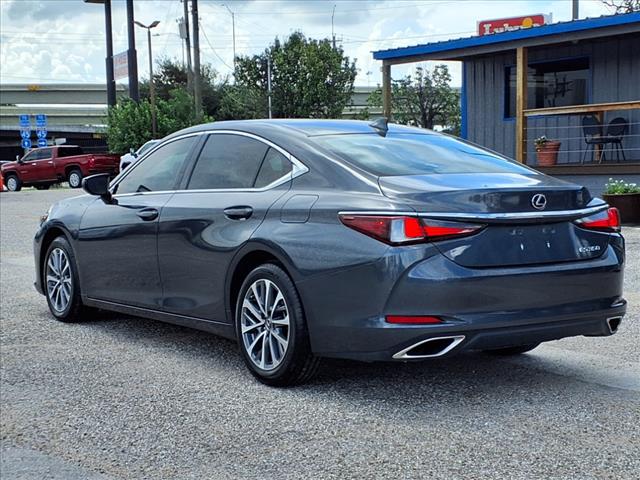2022 Lexus ES 350 Base