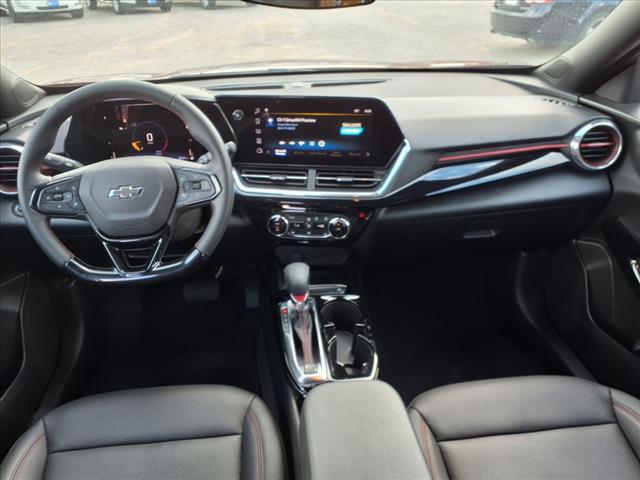 2025 Chevrolet Trax RS