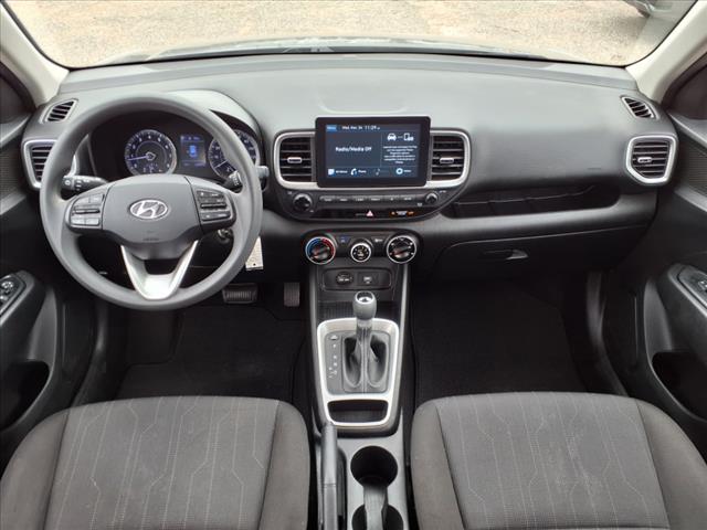 2020 Hyundai VENUE SE