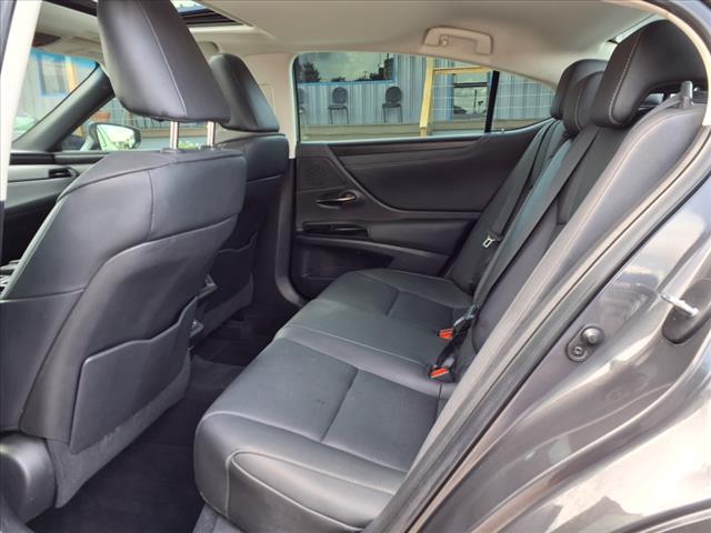 2022 Lexus ES 350 Base