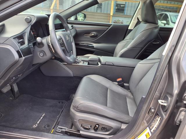 2022 Lexus ES 350 Base