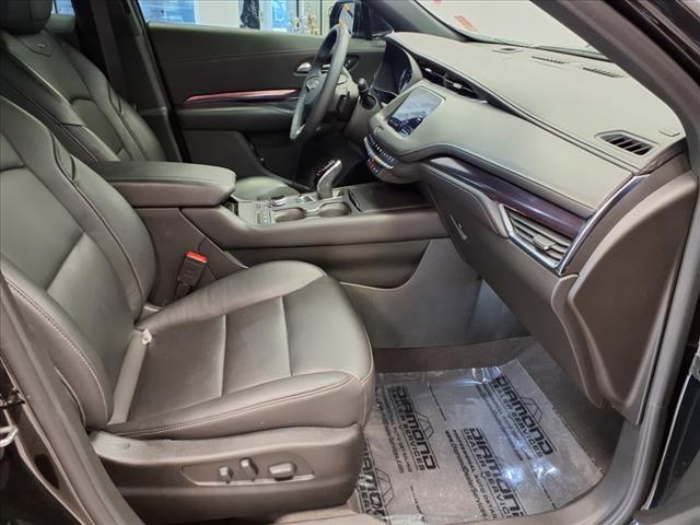 2022 Cadillac XT4 Luxury