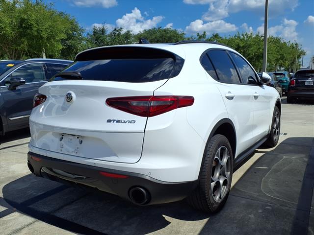 2022 Alfa Romeo Stelvio Sprint